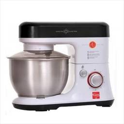 Batidora planetaria 650 watts. 4 ltrs. 6 vel. Big Cheff Cuori.